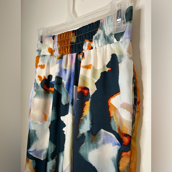 NWOT Pattered Wide Leg Pants - Picture 5 of 6